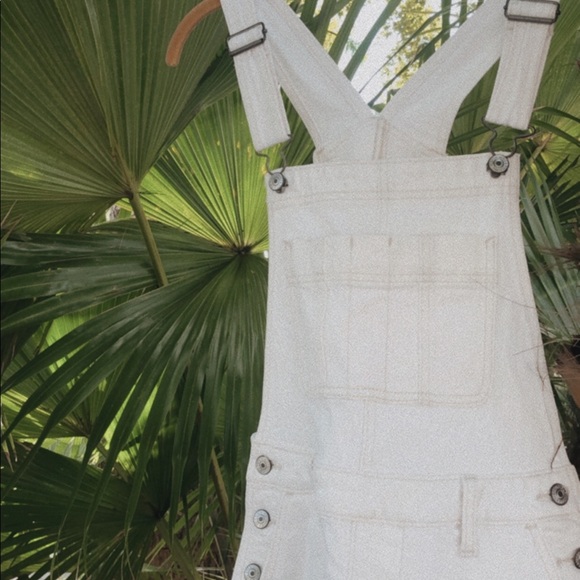 White Overalls -Abercrombie & Fitch - Picture 2 of 7